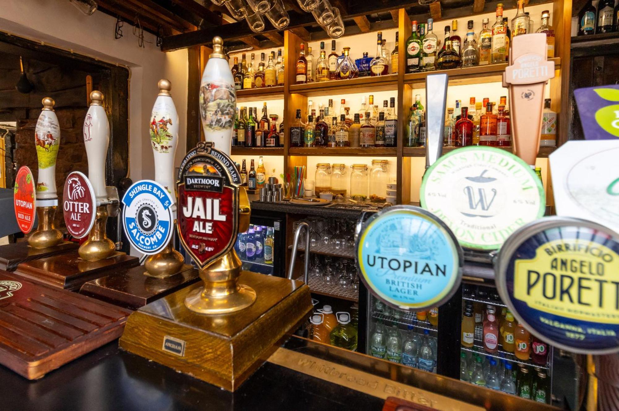 New Inn 크레디톤 외부 사진